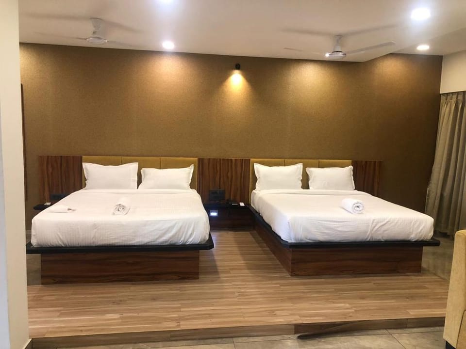 HOTEL THE GRAND UNITY Apartment in Gujarat