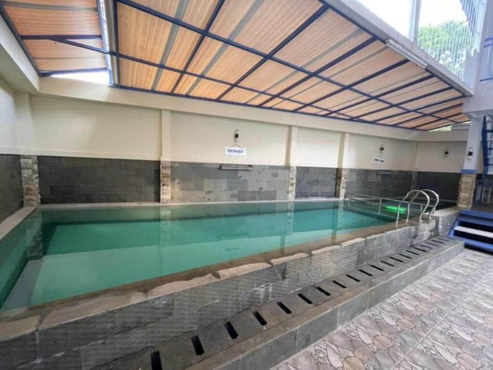 Villa Syariah Citeko Mitra RedDoorz Hotel in Cisarua