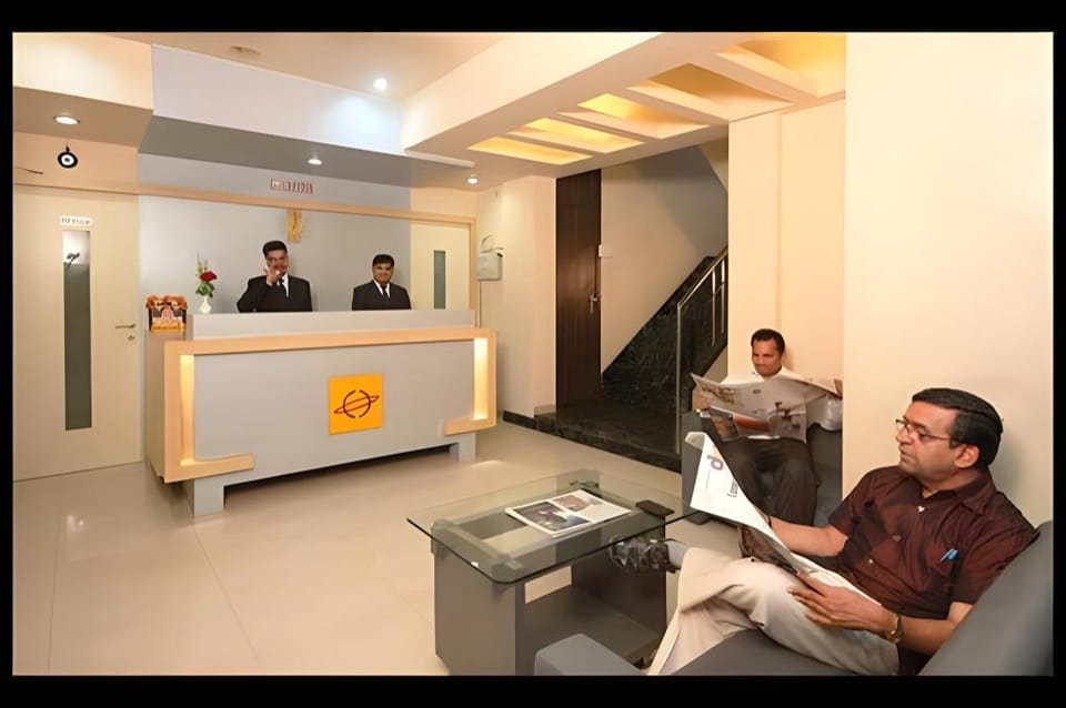 Hotel Srikrishna Paradise Airoli Hotel in Thane