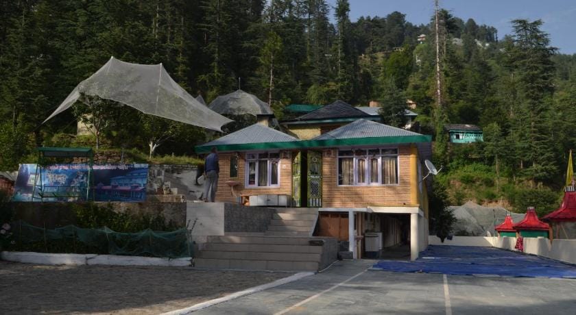 Hari Om Paradise Hotel in Himachal Pradesh