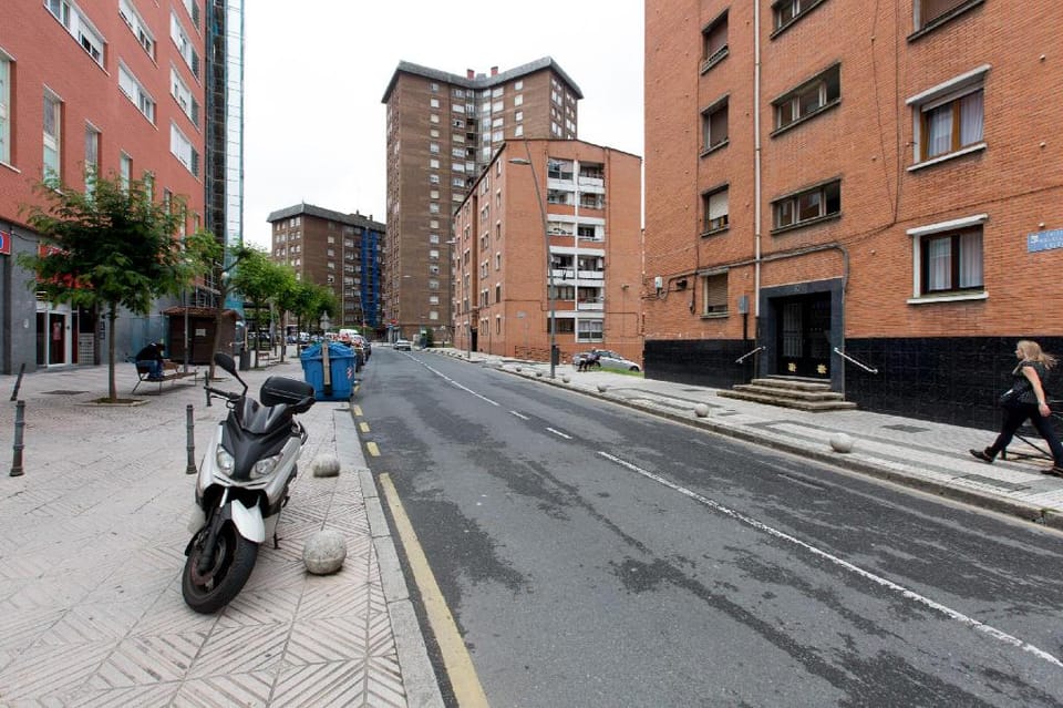 Calle Magallanes - HOSPITAL CRUCES - BEC Apartment in Barakaldo
