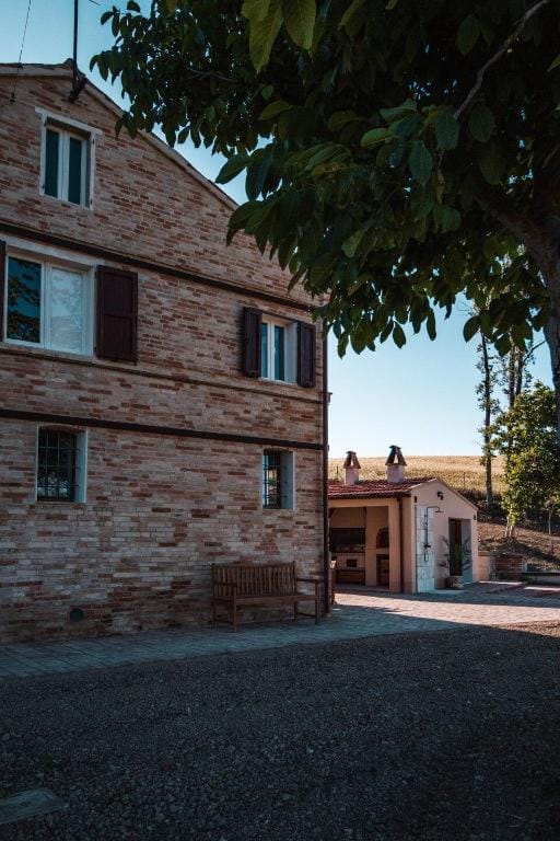 VILLA ROBERTI  Exclusive Country House with pool Villa in Marche