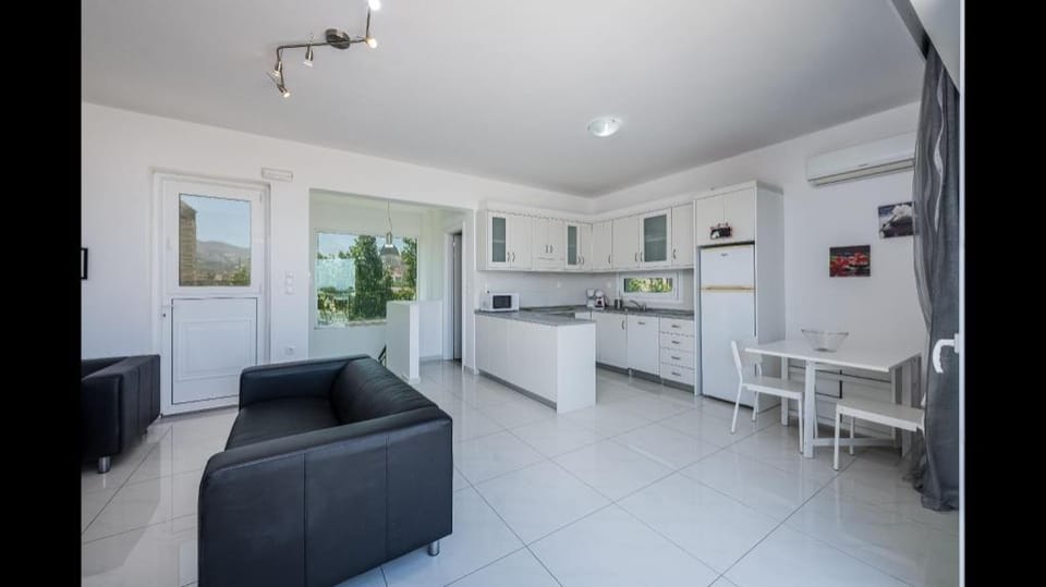 Xenos Villa 1 With Private Swimming Pool, Near The Sea Villa in Kos, Greece