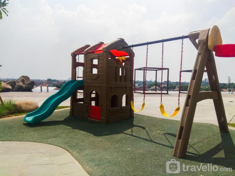 South Bekasi Apartments Apartment in West Java