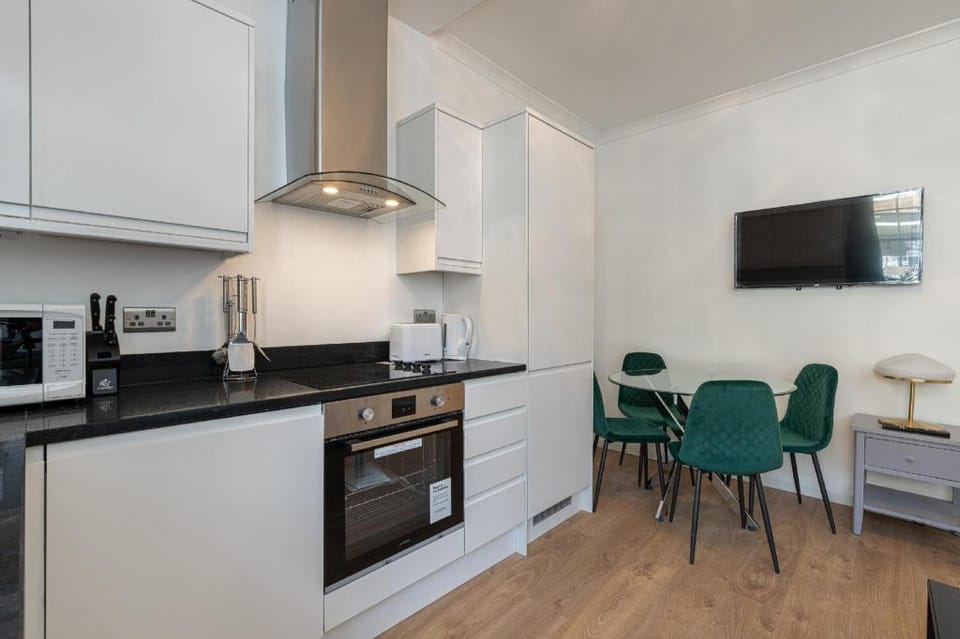 Cozy 1 Bedroom Flats in Paddington Apartment in City of Westminster