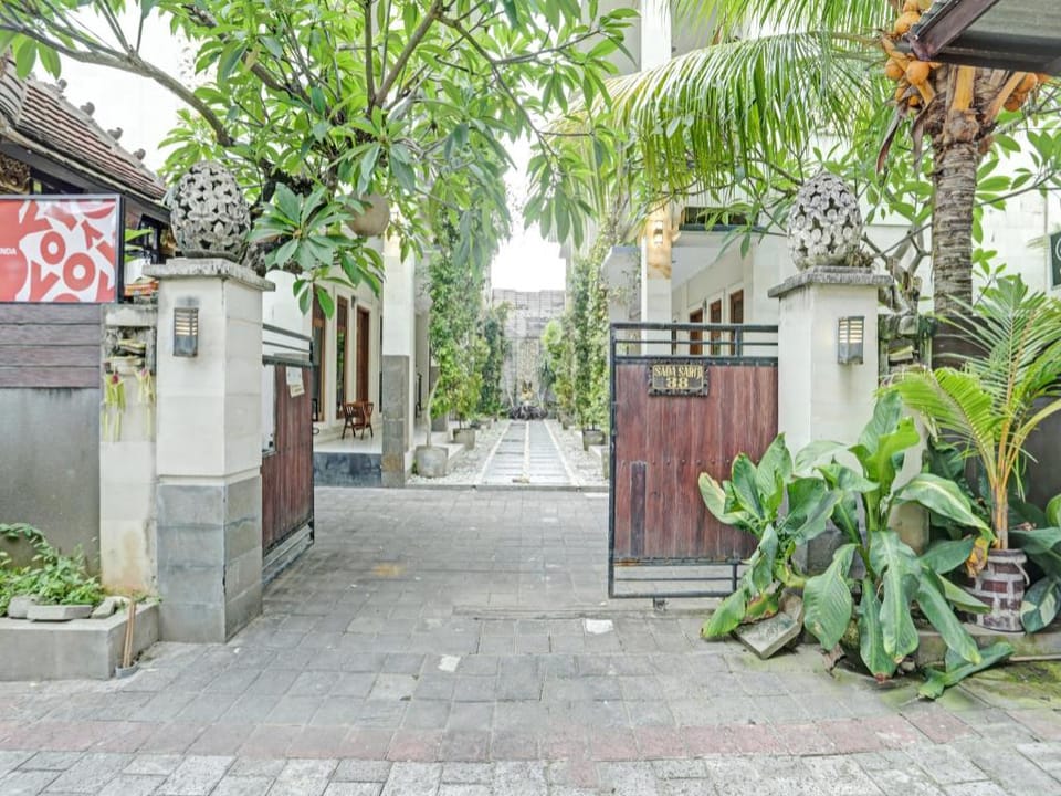 OYO 90505 Pondok Karenda Hotel in Kuta