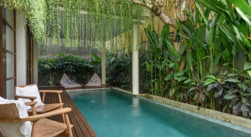 Anandathu Villas - Tropical Pool Villa in Canggu Hotel in North Kuta