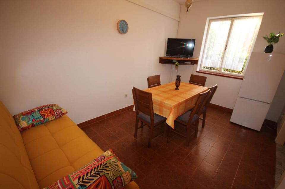 Comfortable Apartmentzadar Borikup To 5 Persons Apartment in Zadar