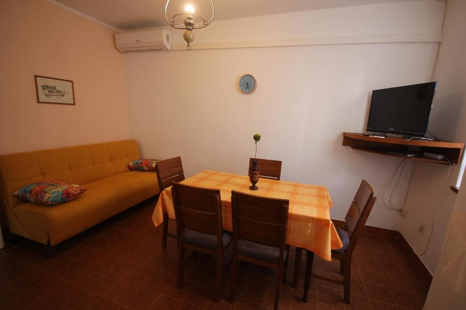 Comfortable Apartmentzadar Borikup To 5 Persons Apartment in Zadar