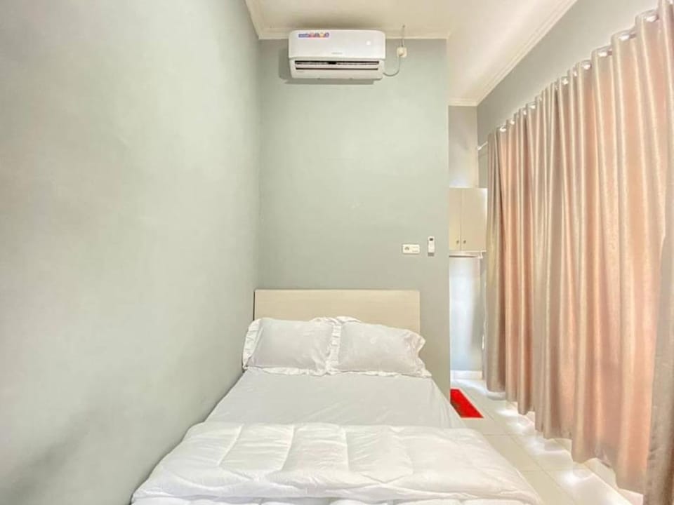 Pelangi Guest House Palembang RedPartner Hotel in Indonesia