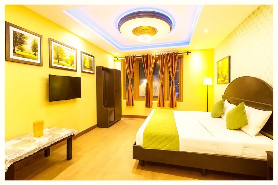 Goroomgo Chand Regency Near Near Mall Road Nainital Hotel in Uttarakhand