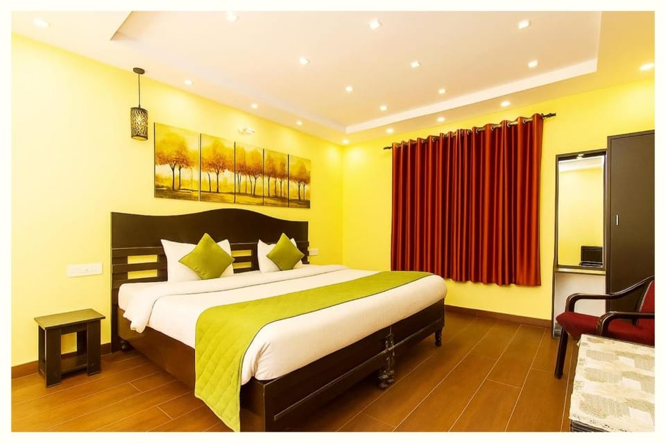 Goroomgo Chand Regency Near Near Mall Road Nainital Hotel in Uttarakhand