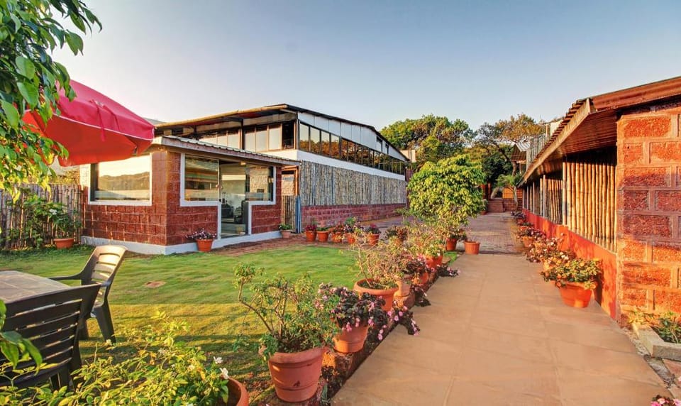 Treebo La Paradise Hotel in Mahabaleshwar