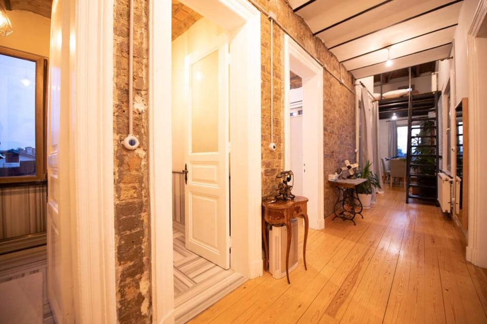 Disinfected Loft w/Terrace in Taksim Apartment in Istanbul