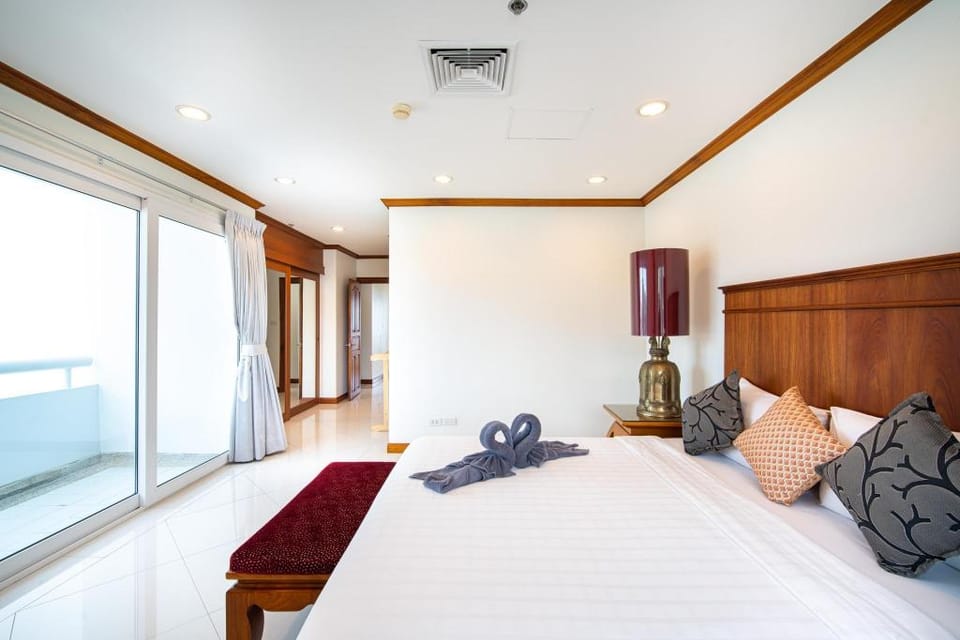 Patong Tower 26th Floor- Sea View 3 Bedrooms Apartment in Patong
