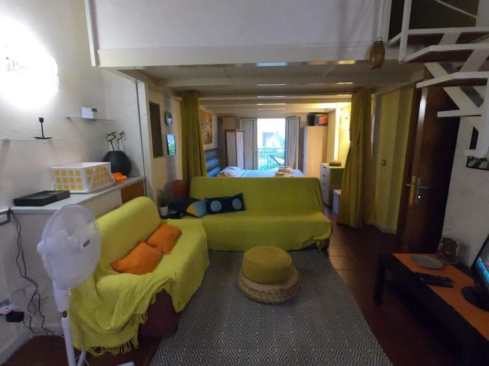 LA DIMORA VIA MANZONI Vacation rental in Catania