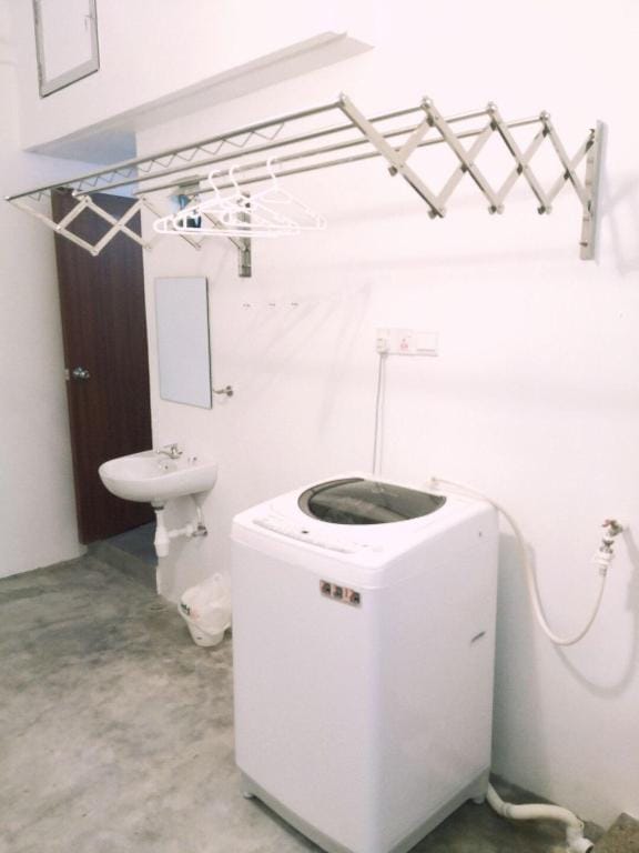 Jovial PG MODERN  HERITAGE HOUSE 4ROOM@GeorgeTOWN  Vacation rental in George Town