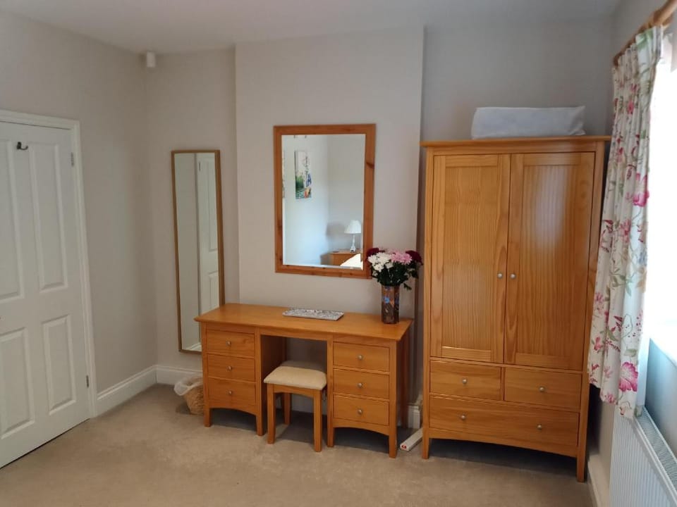 Oak End lodge Apartment in Tonbridge and Malling District