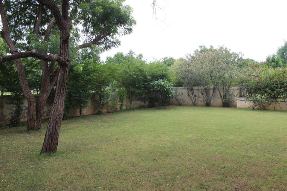 Saarus 17 - Farm Stay Villa @ Kensville Golf Club, Villa in Gujarat