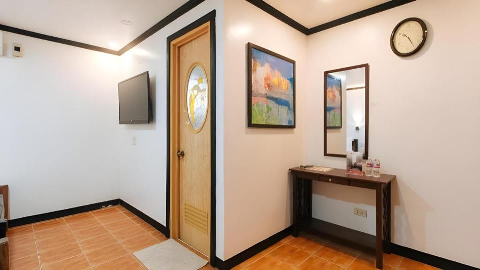 RedDoorz @ La Sefa Hotel and Resort Atimonan Hotel in Calabarzon