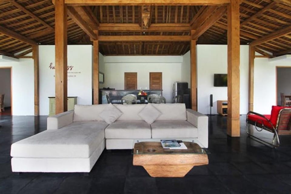 Villa Sebelah by Optimum Bali Villas Villa in North Kuta