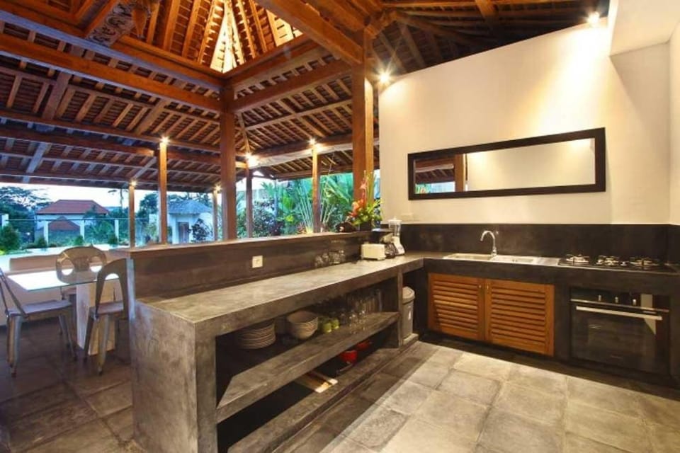 Villa Sebelah by Optimum Bali Villas Villa in North Kuta
