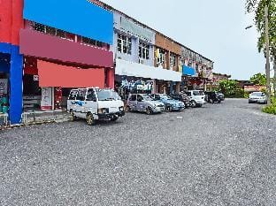 OYO HOME 90325 Au Homestay Vacation rental in Terengganu, Malaysia
