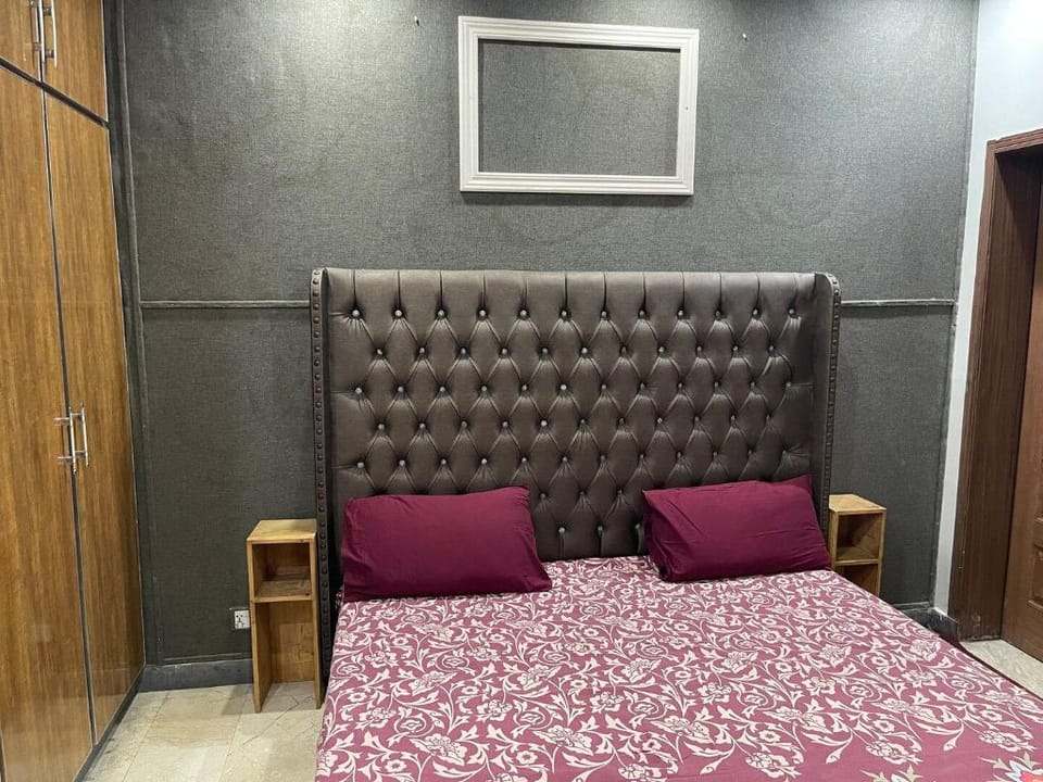 Brand New 2 Bed Apartment near Shaukat Khanum Apartment in Lahore