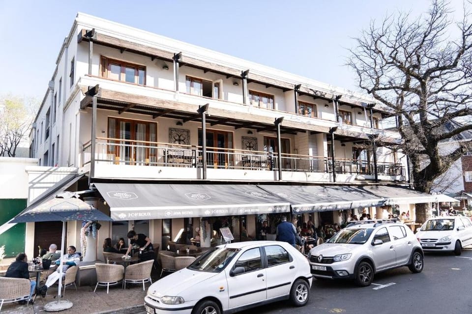 Avemore Jan Cats No 3 with Backup power Apartment in Stellenbosch