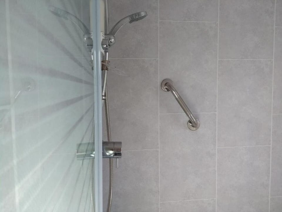 Excellent City Centre Location / Parking / 4 Beds Vacation rental in Belfast