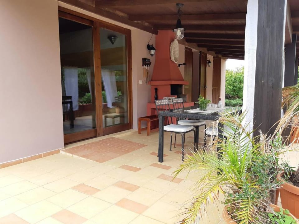 Rvv Alghero country comfort and private relax in villa Laurus Villa in Sardinia