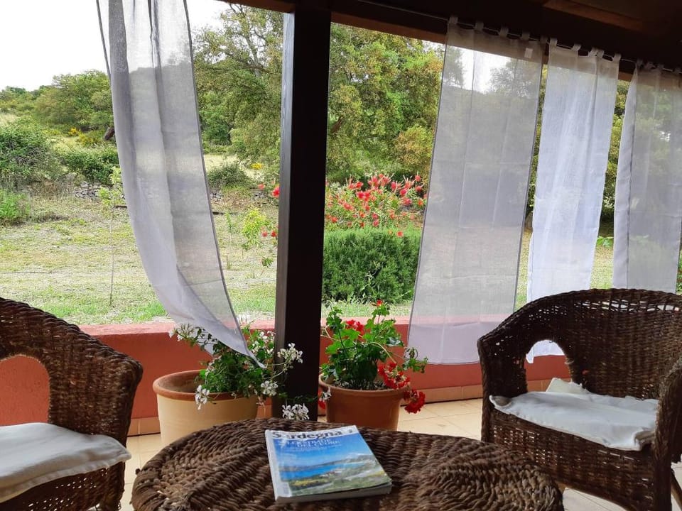 Rvv Alghero country comfort and private relax in villa Laurus Villa in Sardinia