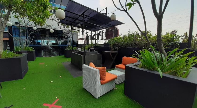 Cozy The Hive Tamansari by Bonzela Property Apartment in Jakarta