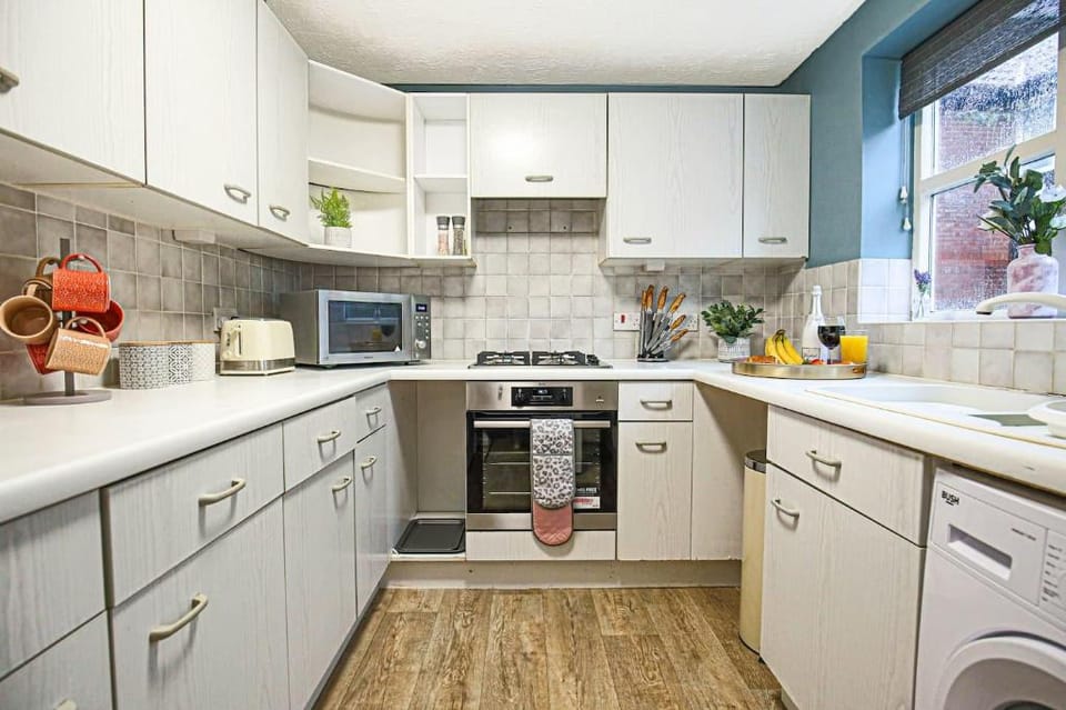 Rosemullion House - Great Location - Free Parking Vacation rental in Aylesbury Vale