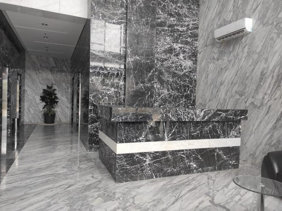 Capital O 90569 Sultan Premiere Majestic Point Serpong Hotel in West Java
