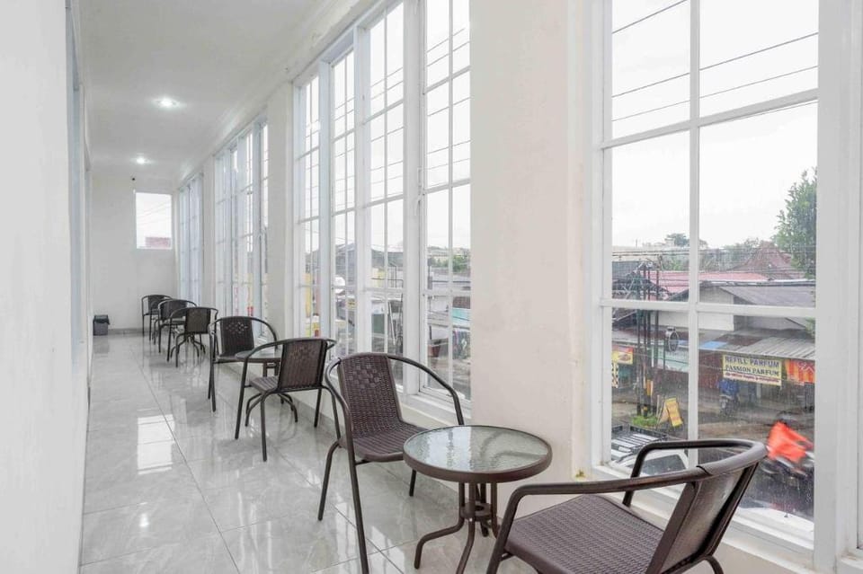 RedDoorz near Rita Super Mall Purwokerto Hotel in Indonesia