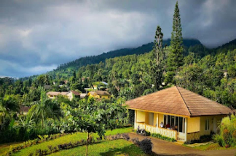 Adang Zecky Resort Hotel in Cisarua