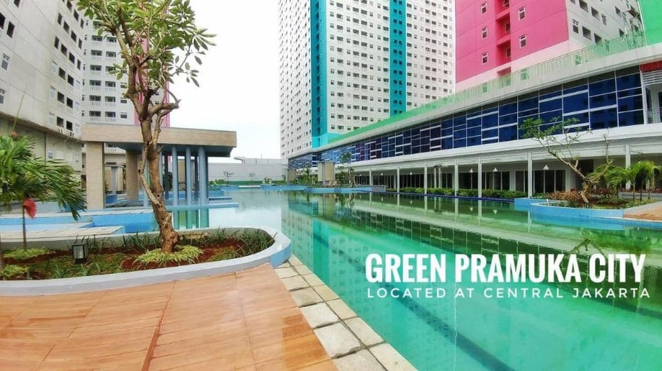 Luxury Studio, Apartemen Green Pramuka City Apartment in Jakarta