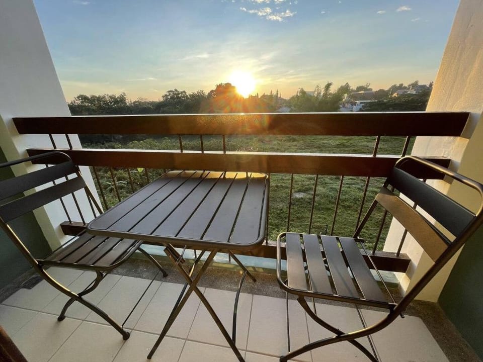 StayPlus Tagaytay Muji Minimalist Home w/ parking Vacation rental in Tagaytay