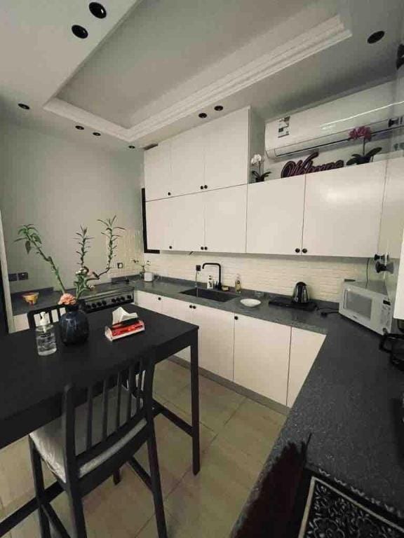 AlMajdeah Luxury apt, with Private Entrance. Vacation rental in Riyadh