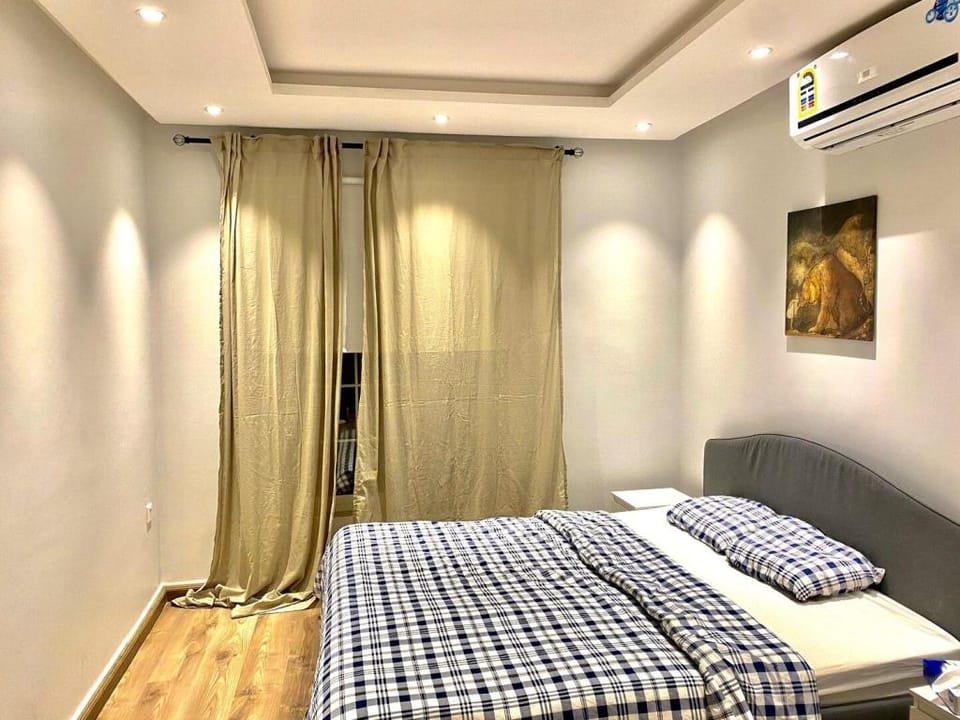 hommy & lovely apt, w private entry.في عمارة مخاص Vacation rental in Riyadh