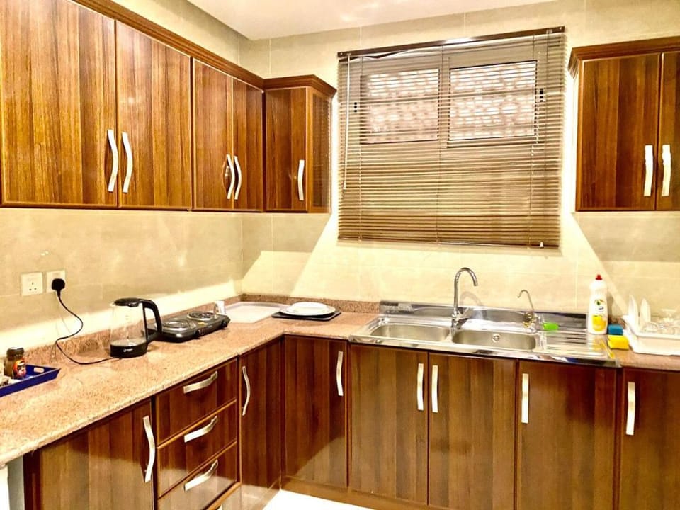 hommy & lovely apt, w private entry.في عمارة مخاص Vacation rental in Riyadh