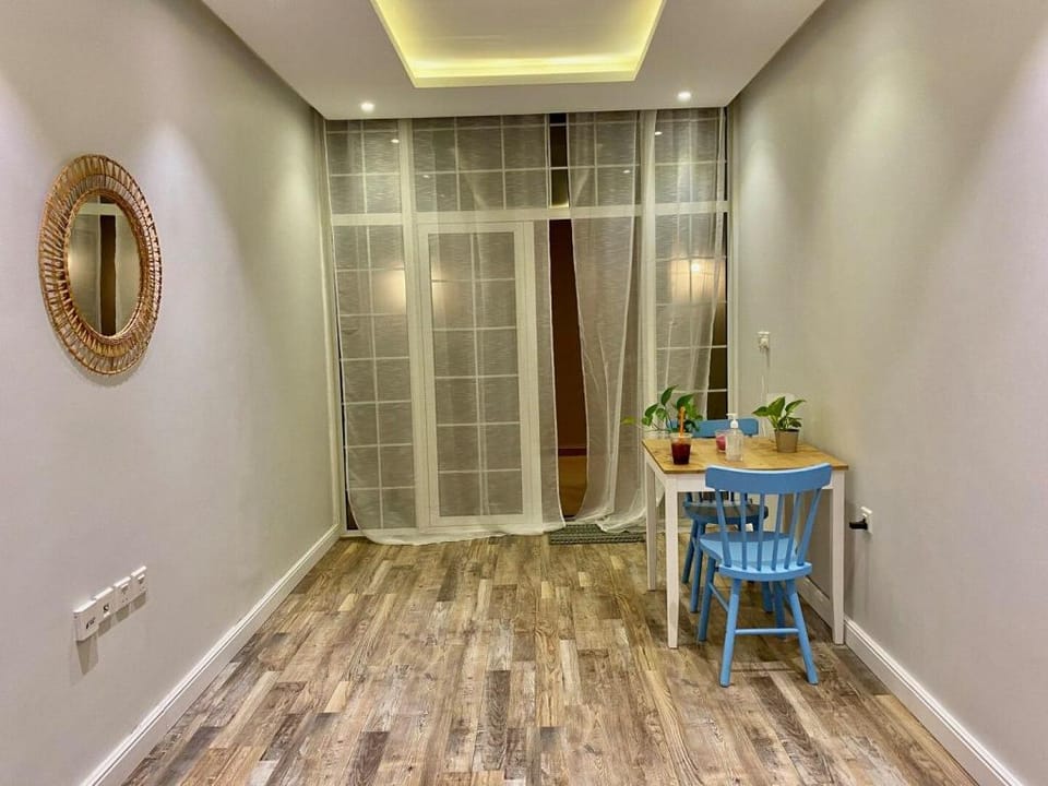 hommy & lovely apt, w private entry.في عمارة مخاص Vacation rental in Riyadh