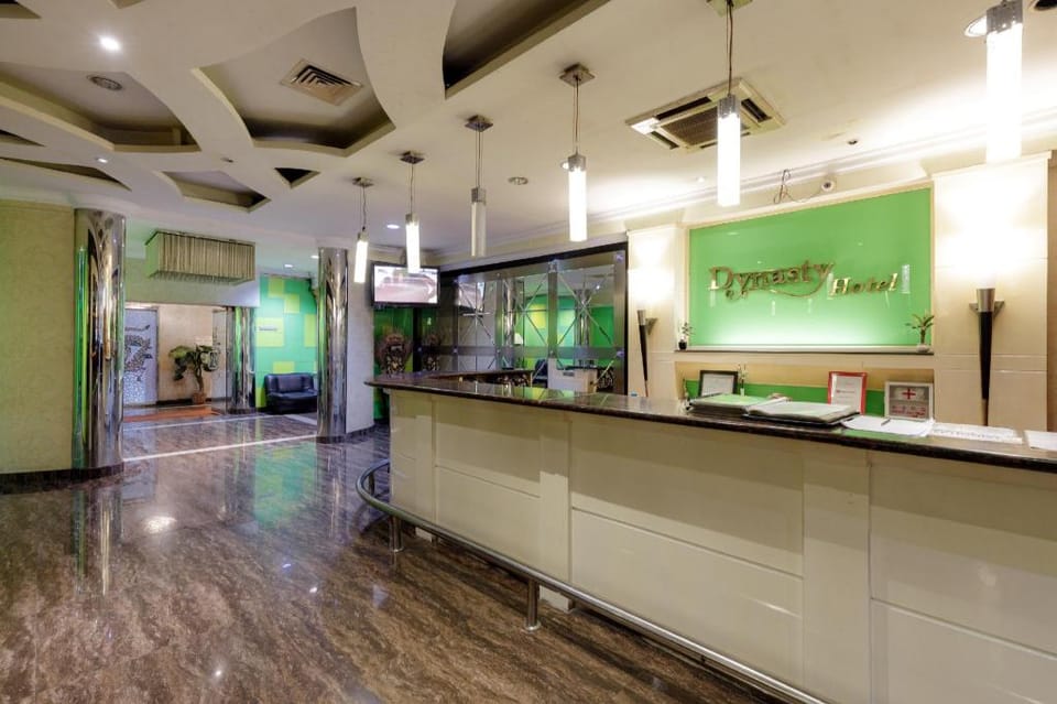 RedDoorz Plus near Simpang Tiga Tritayasa Cilegon Hotel in Indonesia