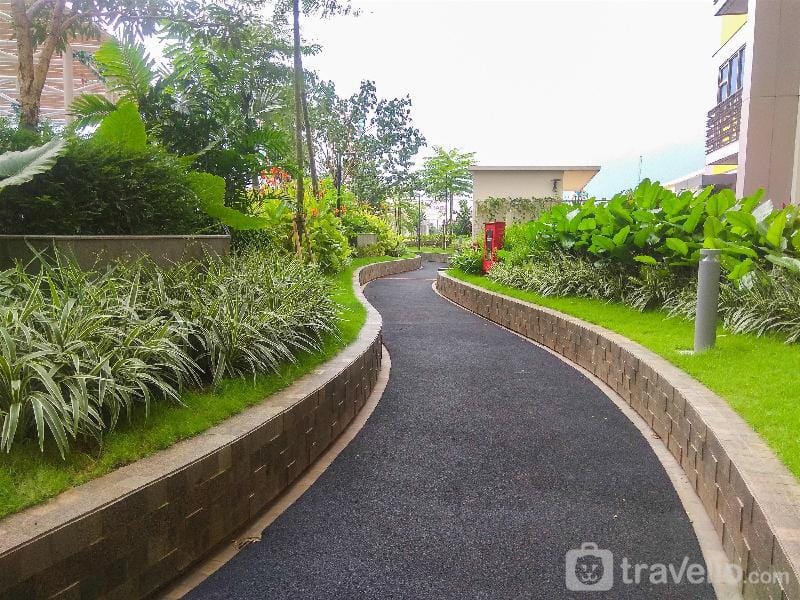 Comfy at Springlake Summarecon Studio By Travelio Apartment in West Java