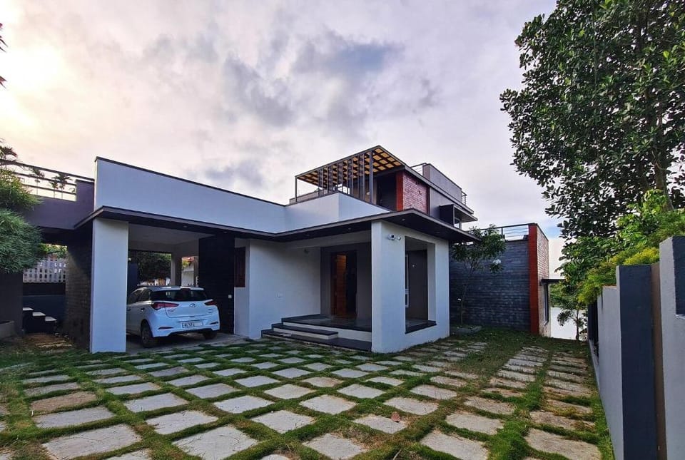 Bloomingdales Villa in Kerala