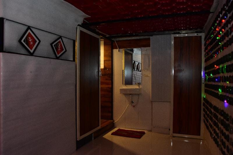 bottle house kabirbnb Apartment in Rajasthan