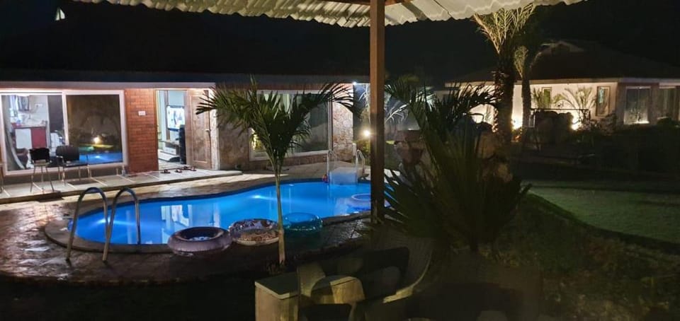 GREEN STONE VILLA Villa in Gujarat