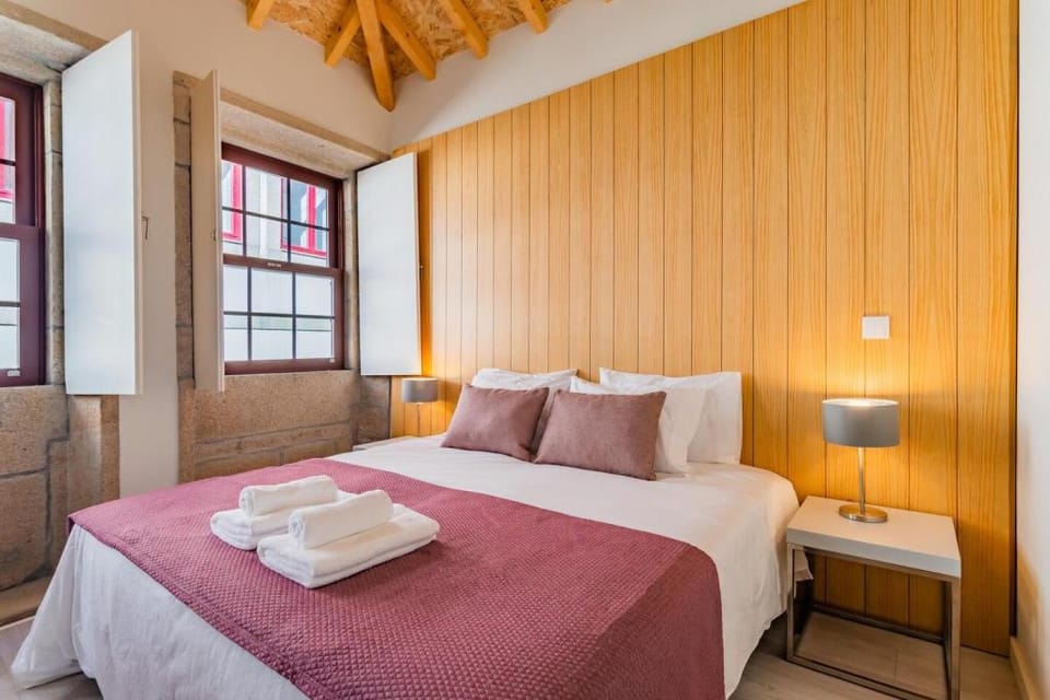 Lemago Porto Apartments - SÃO BENTO 2nd FLOOR Apartment in Porto