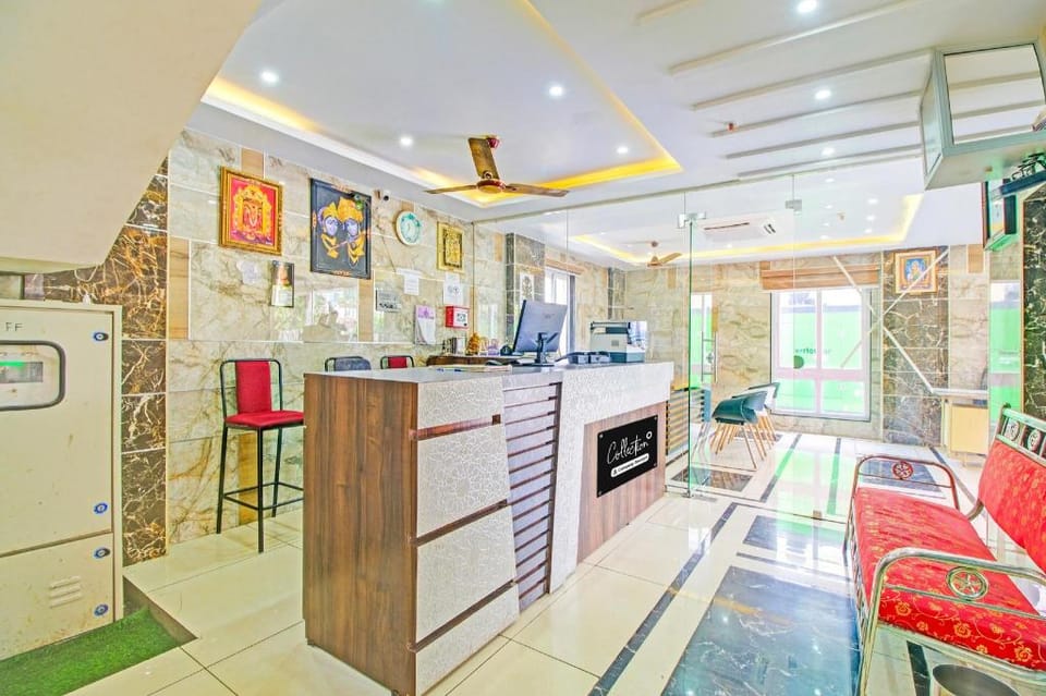 Super Collection O Grand Governorpet Hotel in Vijayawada